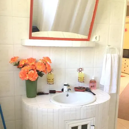 Spacious 120 M² + Pool Apartamento