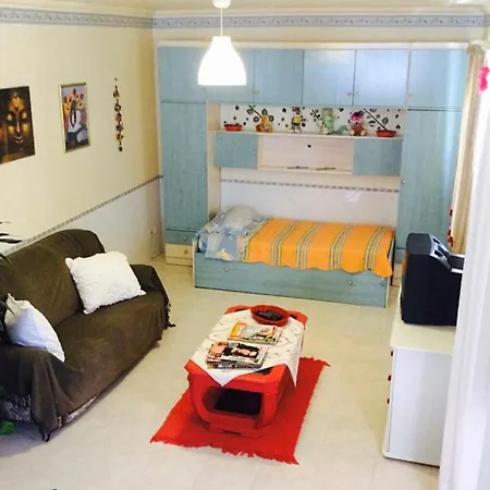Spacious 120 M² + Pool Apartament