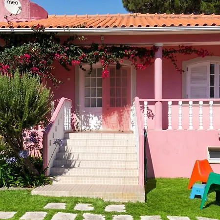 Spacious 120 M² + Pool Sintra